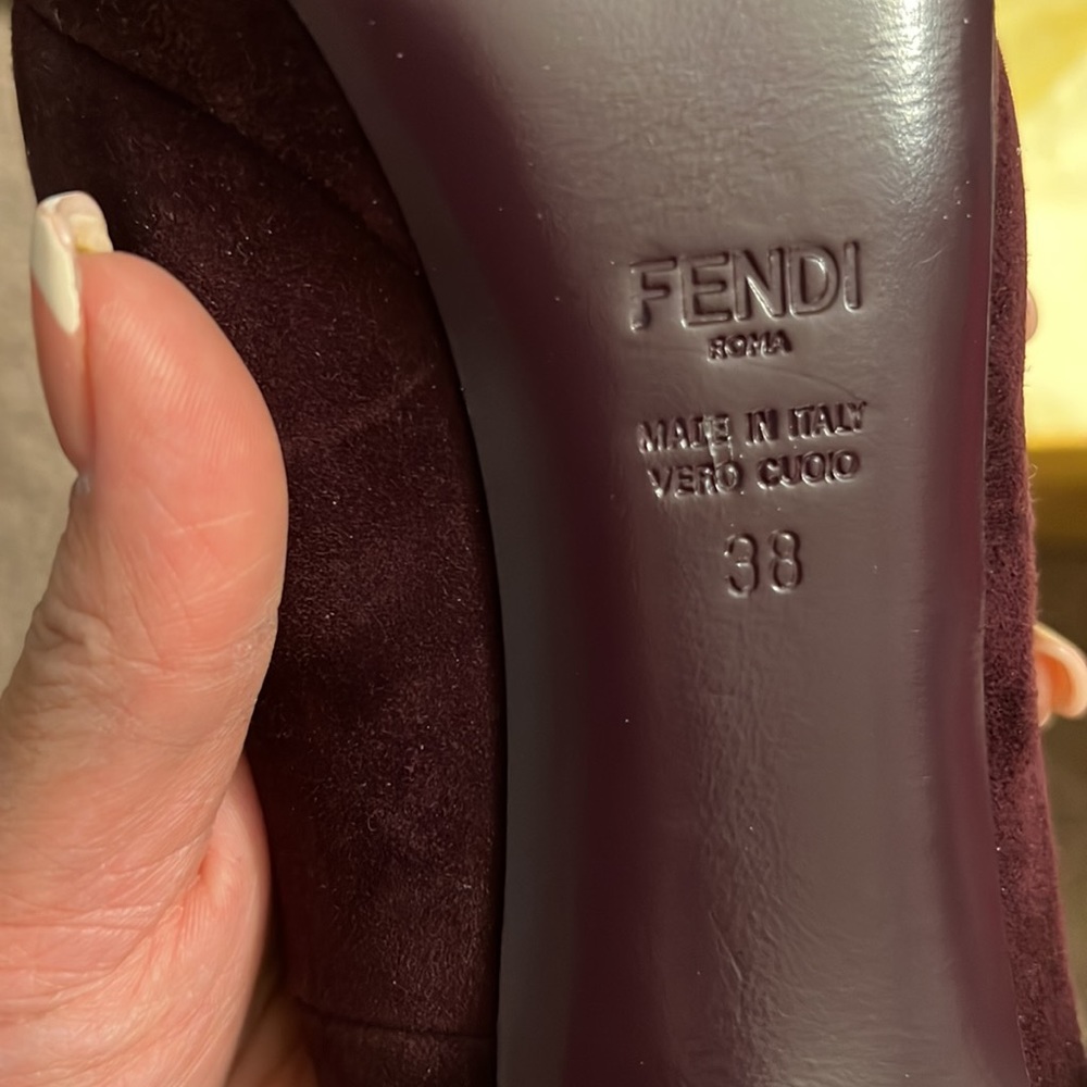 Preloved Fendi Pumps View 5